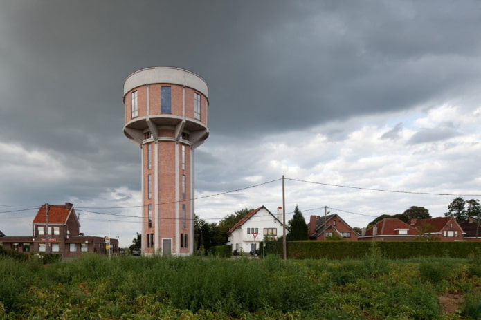 casa ricavata da un serbatoio dell'acqua in Belgio