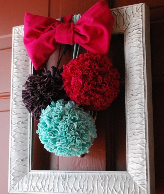 fiocco elegante e pompon