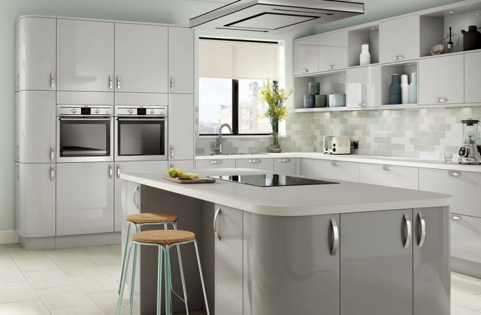 interno cucina grigio chiaro
