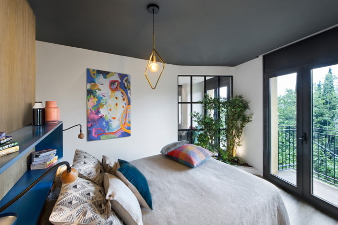 struttura del soffitto grigio scuro nella camera da letto