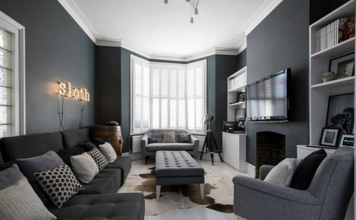 interno del soggiorno nei toni del grigio