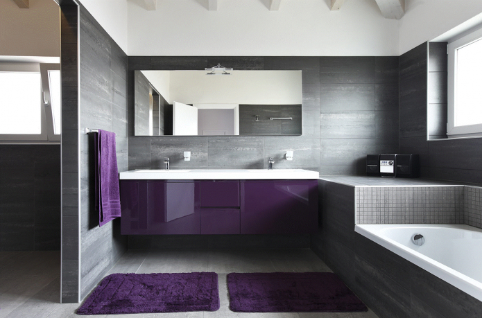 design d'interni nei toni del grigio-viola
