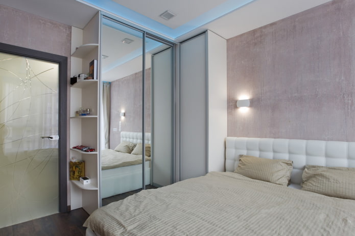 armadio nell'interno della camera da letto