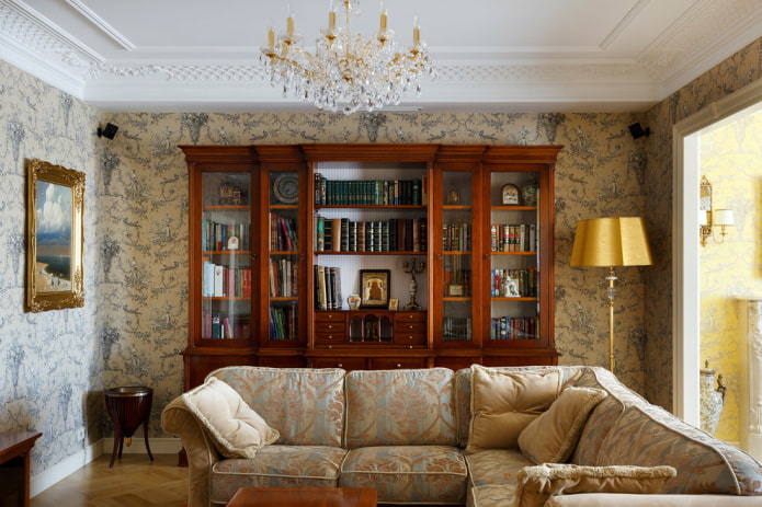 armadio all'interno dell'ingresso in stile classico