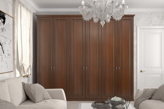 armadio all'interno dell'ingresso