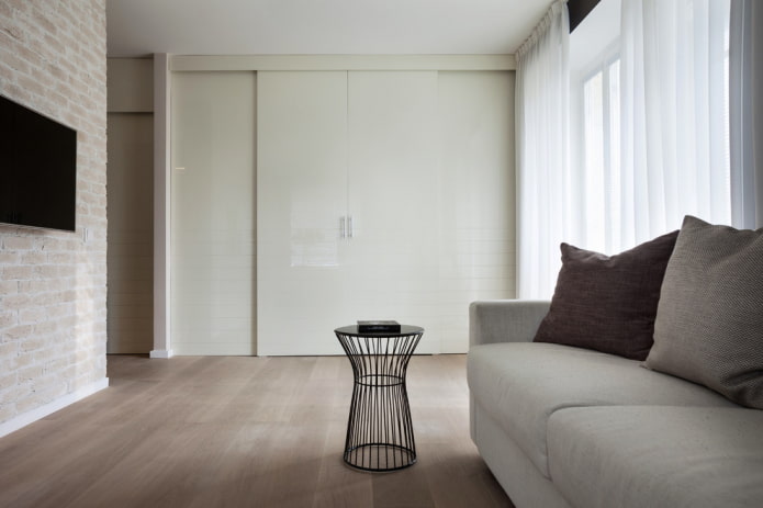 armadio all'interno dell'ingresso