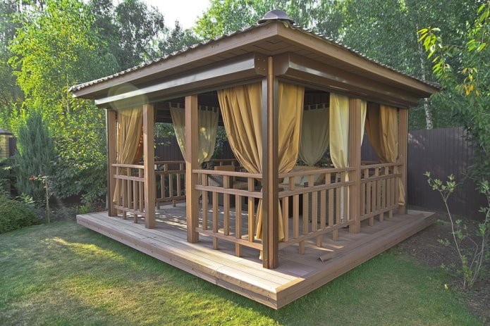 tende di tela nel gazebo