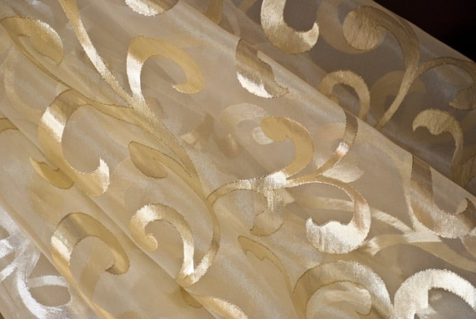 Organza con monogrammi