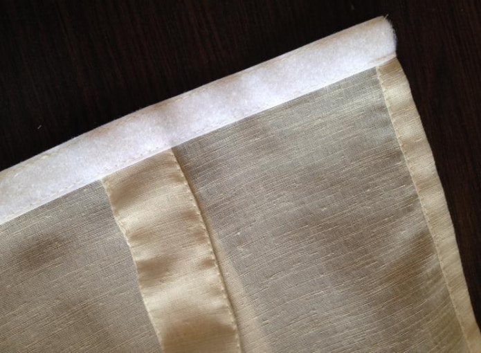 come cucire una tenda con il velcro