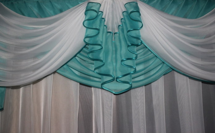 lambrequin in organza
