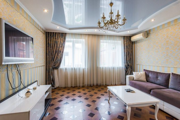 soffitto bianco e blu