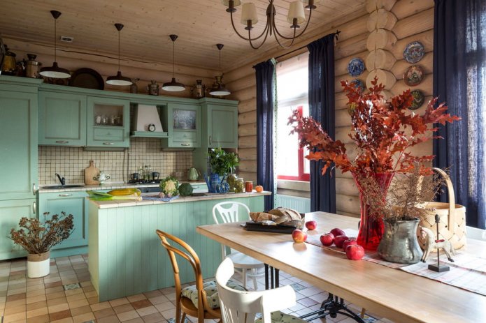 cucina in stile country all'interno della casa