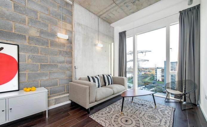 tende con nastro adesivo nel soggiorno in stile loft