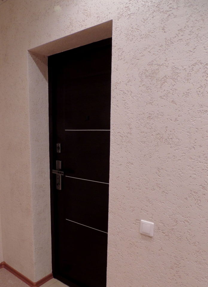 intonaco decorativo nel corridoio
