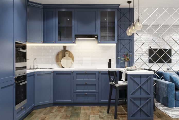 decorazione della cucina nei toni del blu