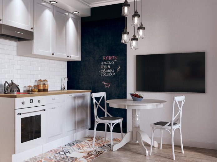 Interno della cucina in un monolocale di 26 mq