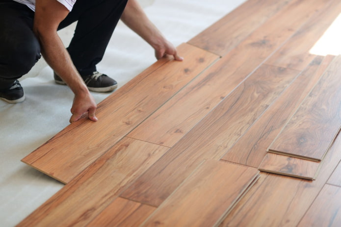 pavimento laminato su cemento