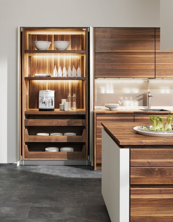 cucina parzialmente invisibile