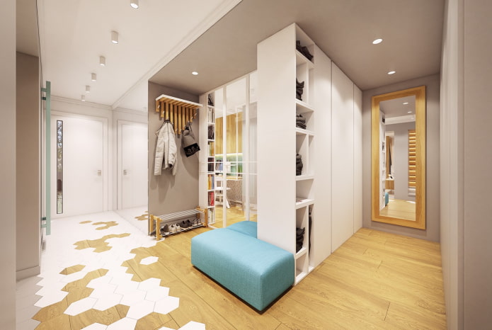 una combinazione di laminato e piastrelle all'interno del corridoio