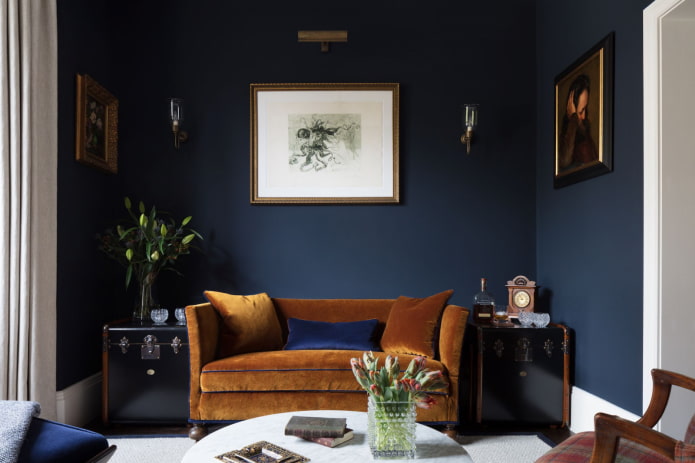 blu con rosso all'interno