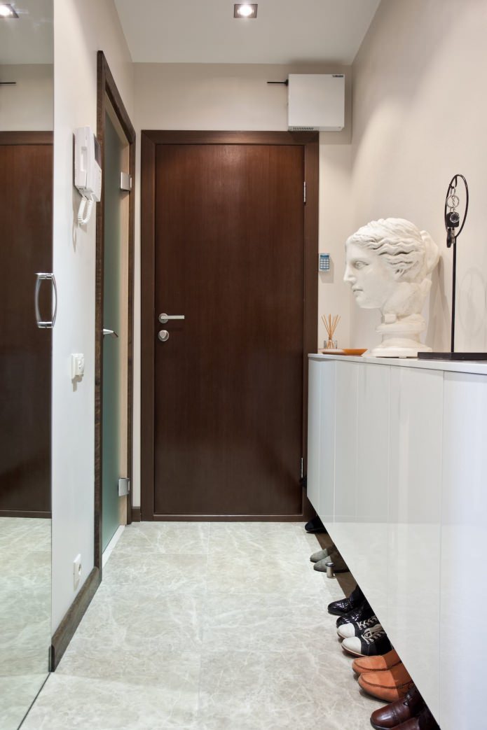 Pavimenti e controsoffitto