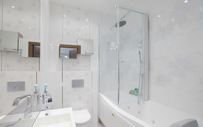 bagno bianco in stile moderno