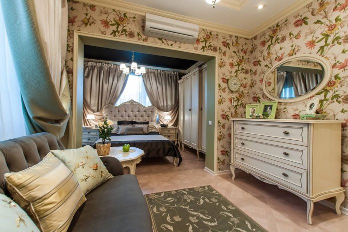 Interni camera da letto-soggiorno in stile provenzale