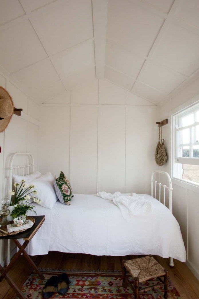 camera da letto in stile rustico