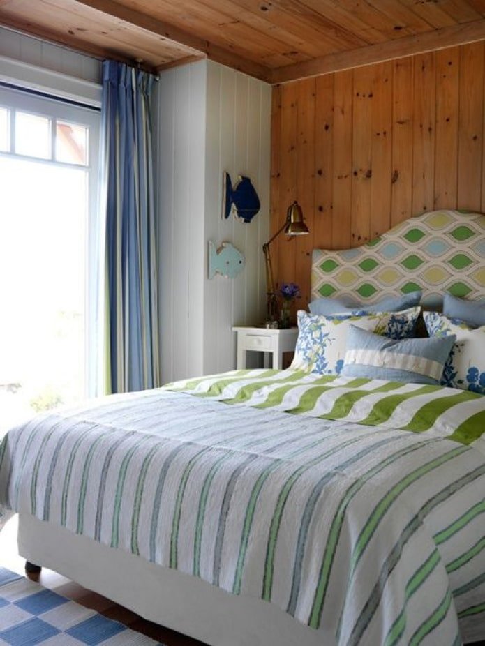 decorazione moderna del letto in stile country