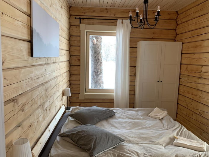 piccola camera da letto con armadio