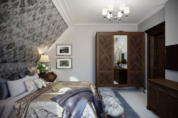 interno di una camera da letto mansardata in stile classico