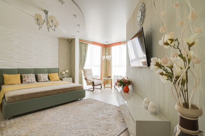 zonizzazione di una camera da letto combinata con una loggia
