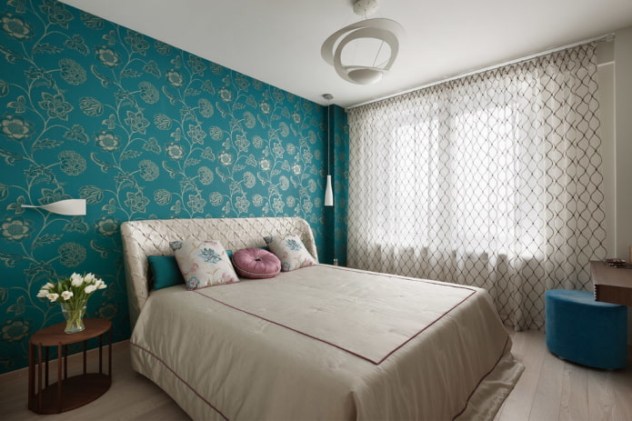interno della camera da letto beige e turchese