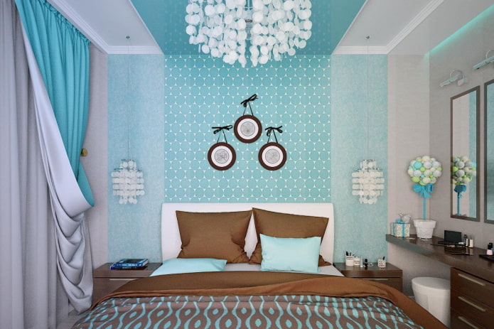 interno della camera da letto marrone e blu