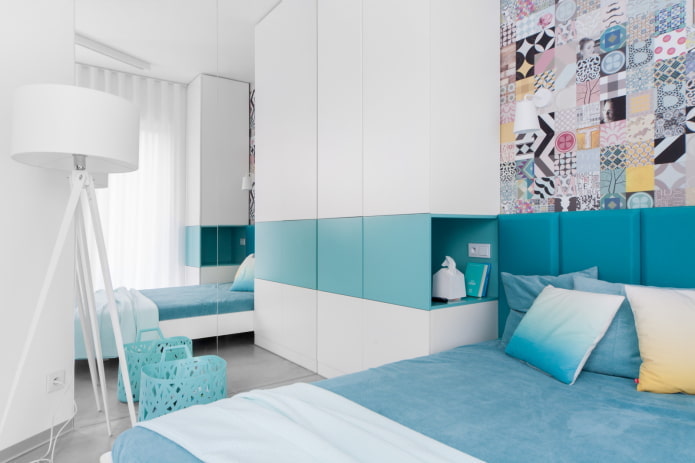 interno di una camera da letto blu in stile minimalista