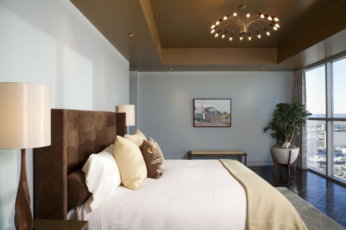 interno camera da letto grigio-marrone