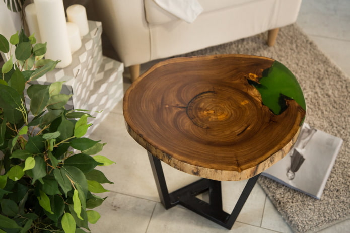 Tavolo in legno di faggio