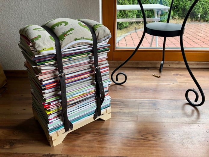 pouf di riviste