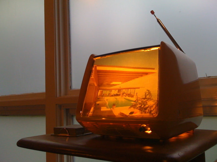 Lampada da una vecchia TV