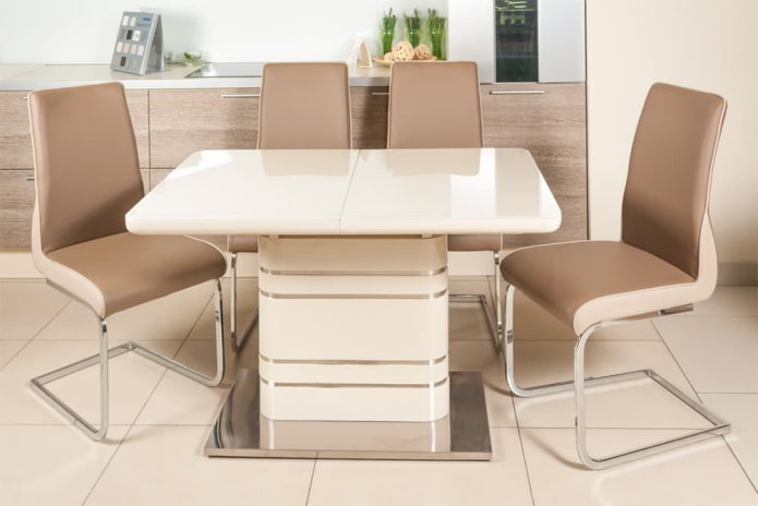 tavolo beige