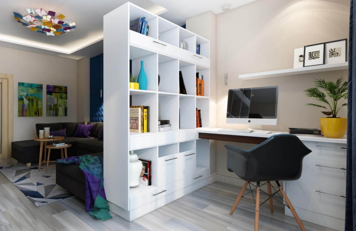 divisorio a forma di scaffale con un tavolo all'interno