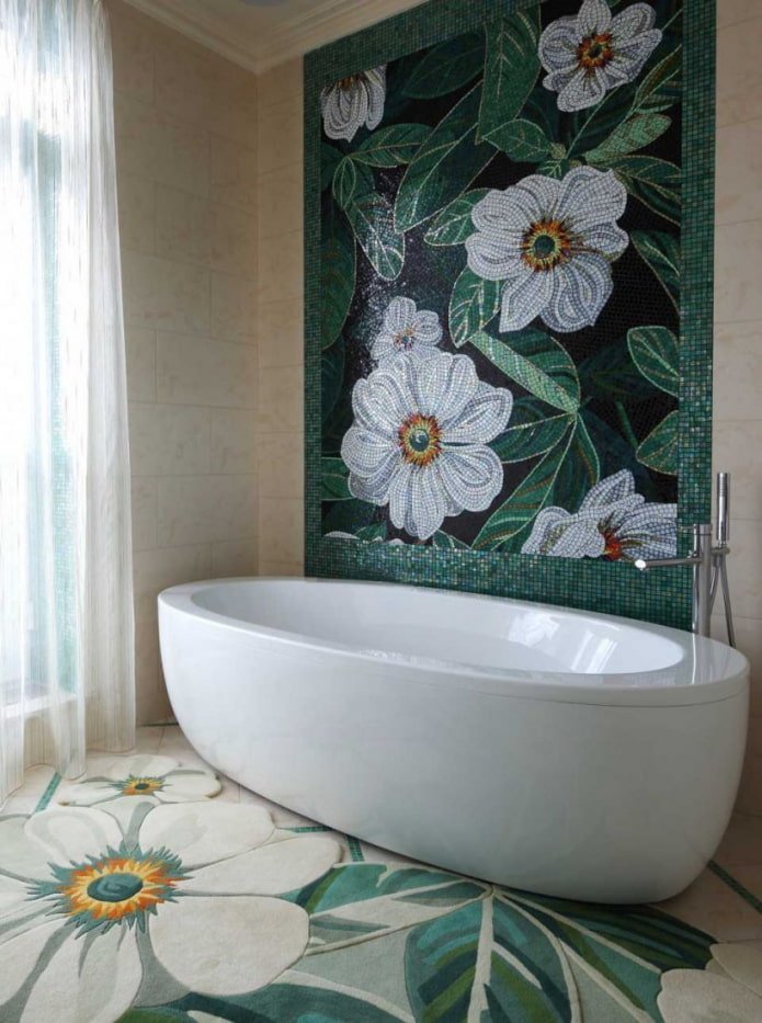 mosaico sulla parete nell'interno del bagno