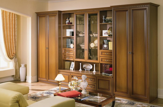 design della parete nell'interno del soggiorno