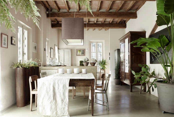 imbiancare l'interno della cucina