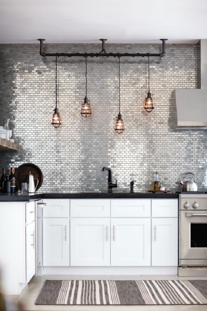 mosaico a specchio in cucina
