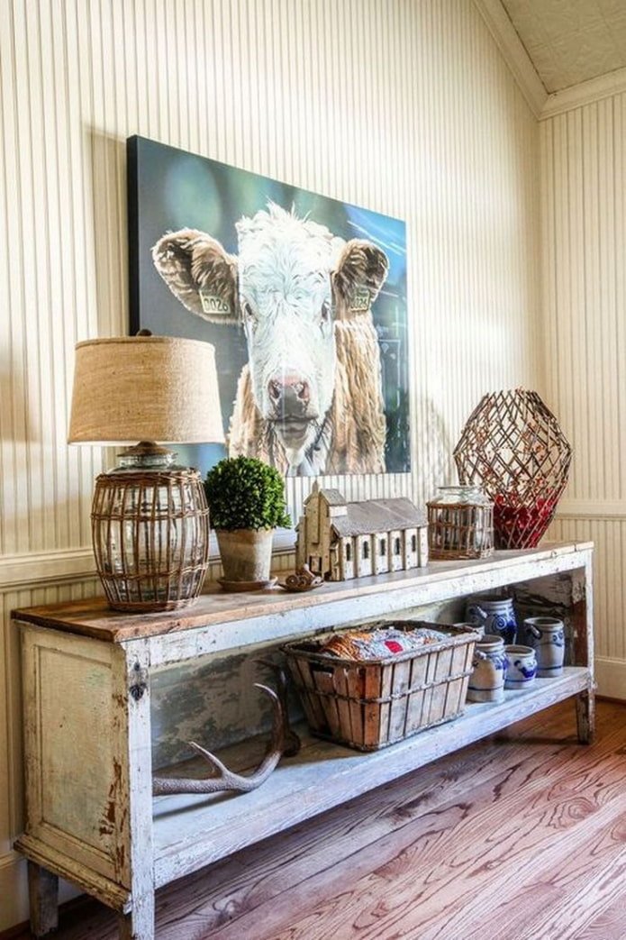 decorazioni sul comodino