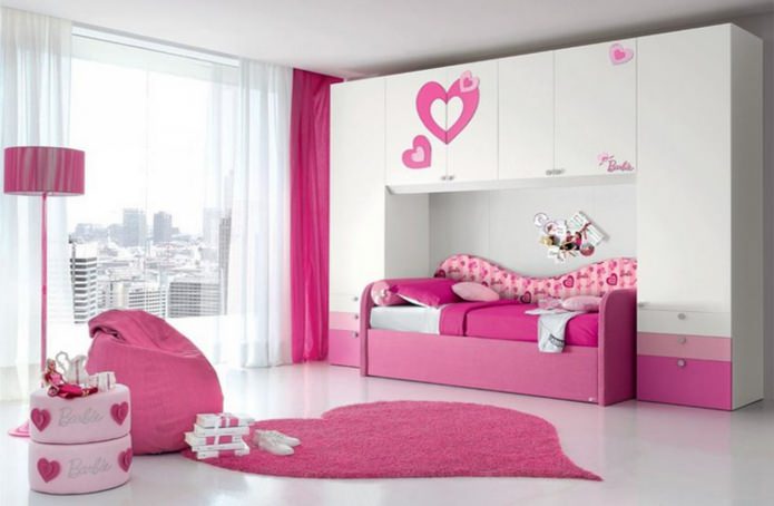 cameretta bianca e rosa
