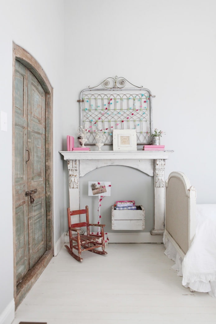 Stile provenzale per la cameretta di una bambina