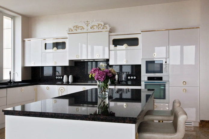 cucina in stile neoclassico