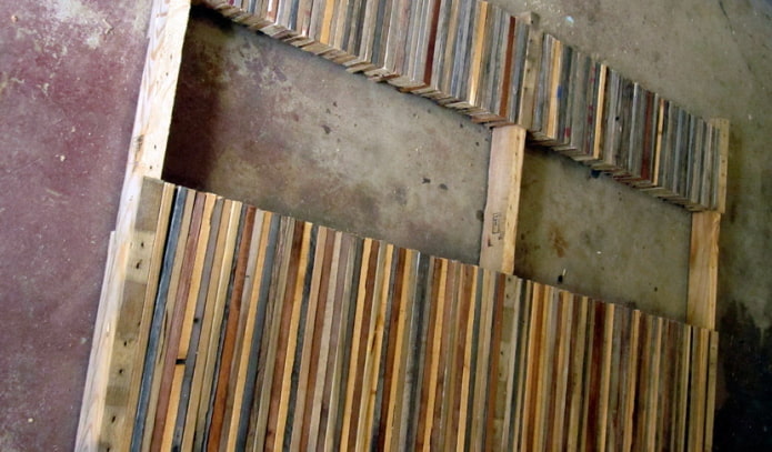 Serraggio del piano del tavolo